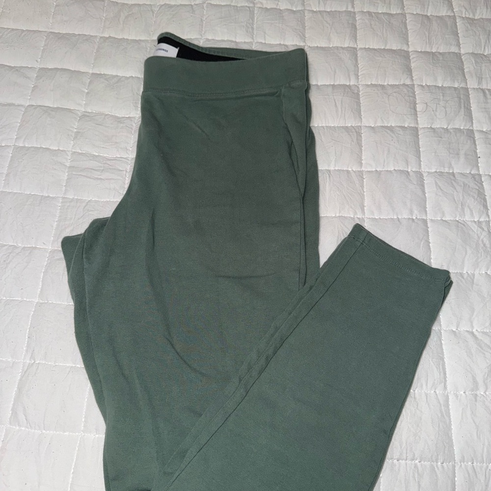 WMNS LARGE Old Navy Sage Green Leggings Worn Once